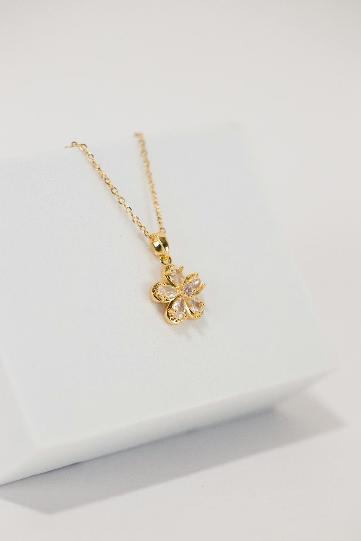 Медальон Fleur