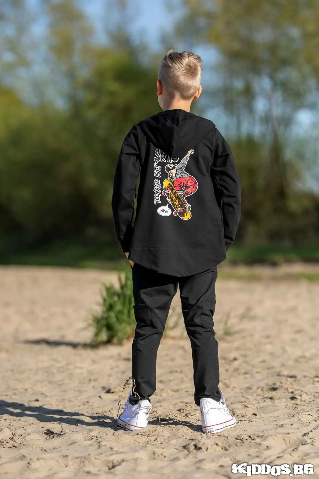 Детско горнище с качулка BORN TO SKATE черно 2