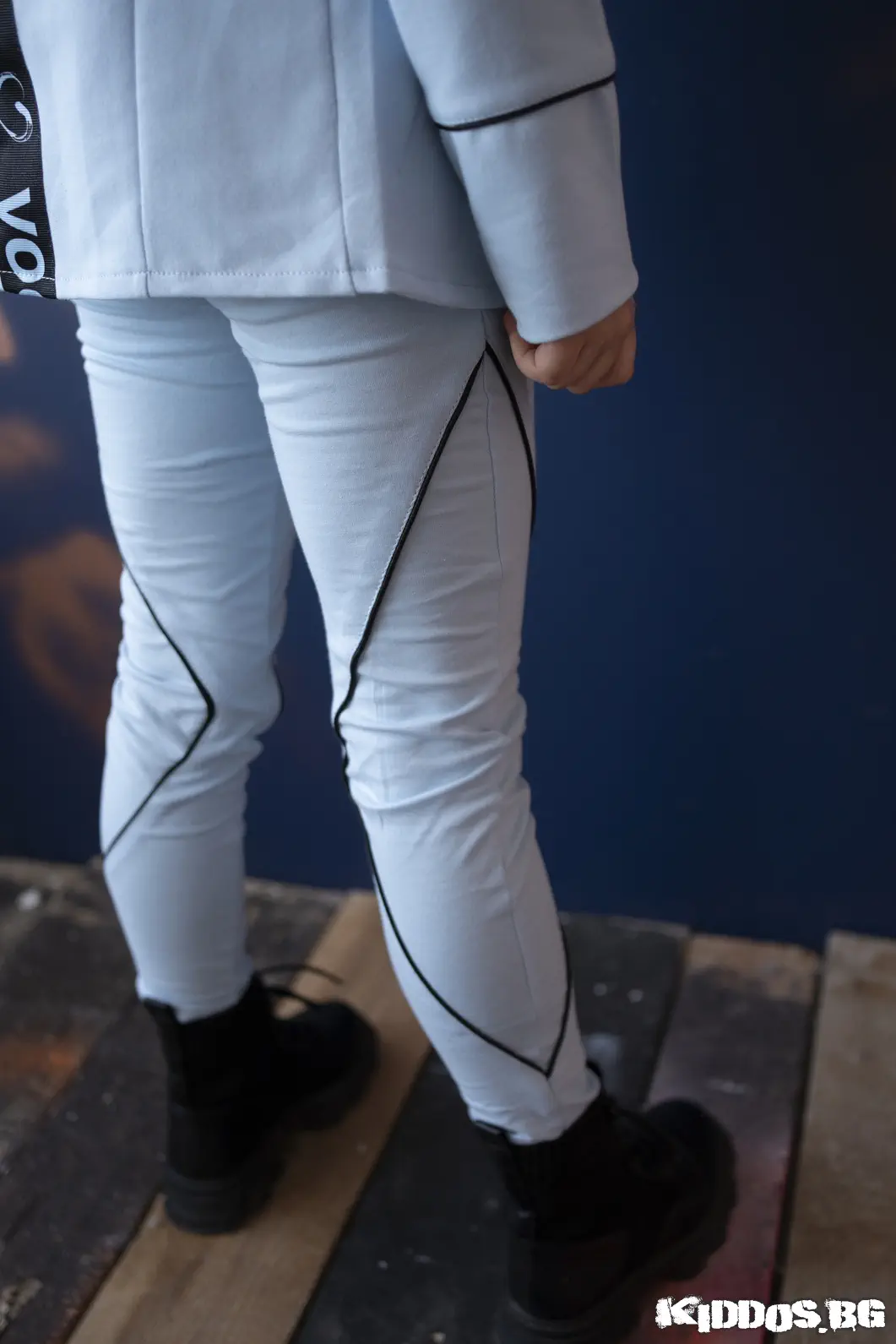 Детски костюм CAREFREE светлосин две части 3