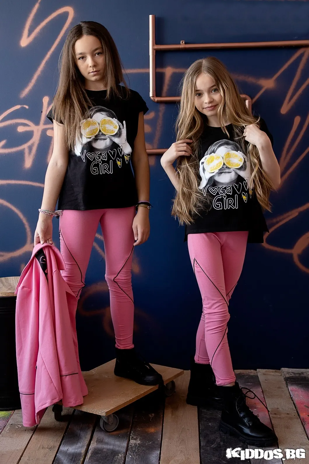 Детска тениска CAREFREE черна
