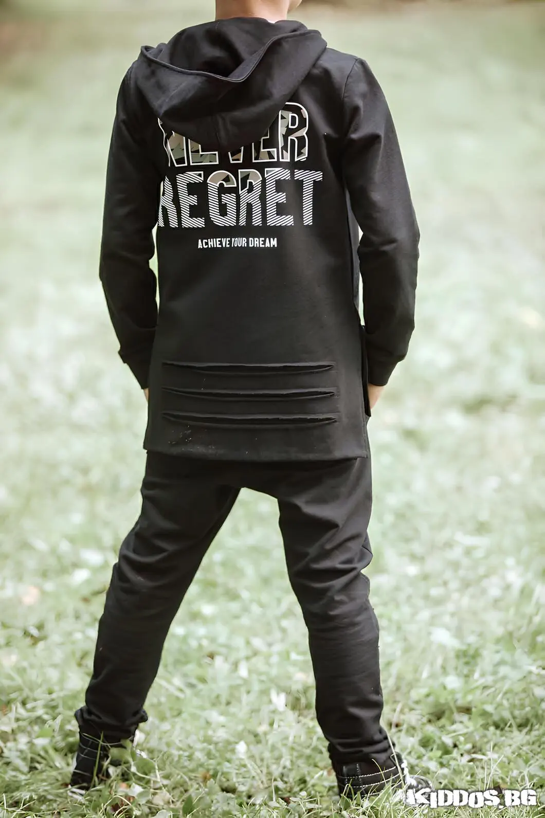 Детско яке с качулка NEVER REGRET черно 3